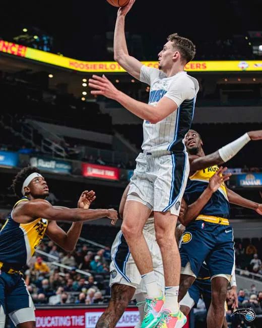 因滑雪事故 因滑雪事故