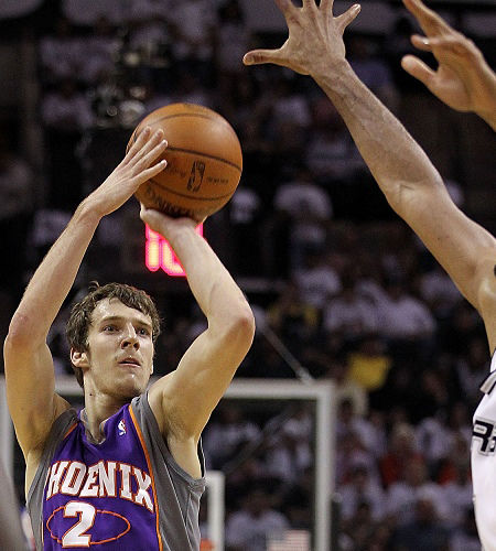 在对方禁区 在对方禁区