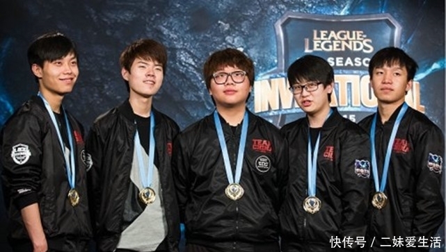 对年轻球员 对年轻球员